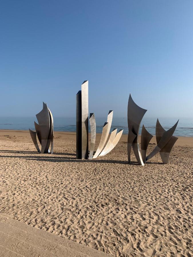 Gite "Au P'Tit Tourois" De Plain-Pied Tout Confort Avec Veranda Proche D'Omaha Beach Et De Bayeux Accueillant Les Animaux Zewnętrze zdjęcie